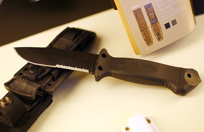 戈博警用合金匕首 警用裝備與特種化工材料的完美結合